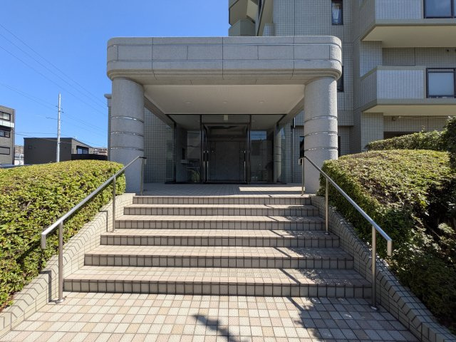 【エントランス】