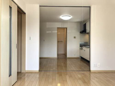 【居間・リビング】 | シャーメゾンJUNO A | 洋室、DK