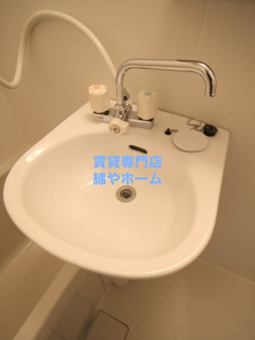 セラ玉出ウェストの洗面所|コンパクトで使いやすい洗面所