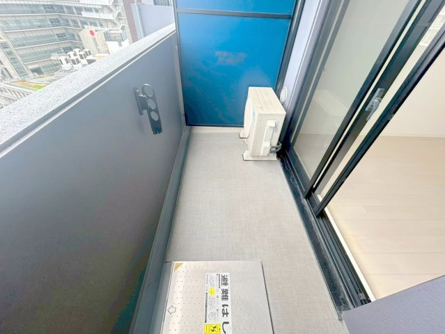 S-RESIDENCE新大阪駅前のバルコニー