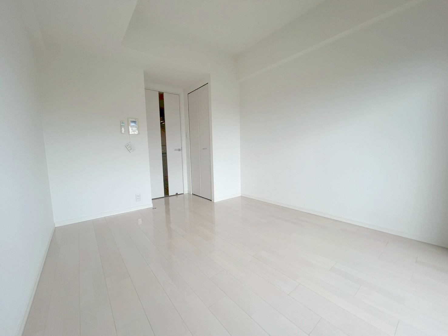 S-RESIDENCE新大阪駅前の居間・リビング