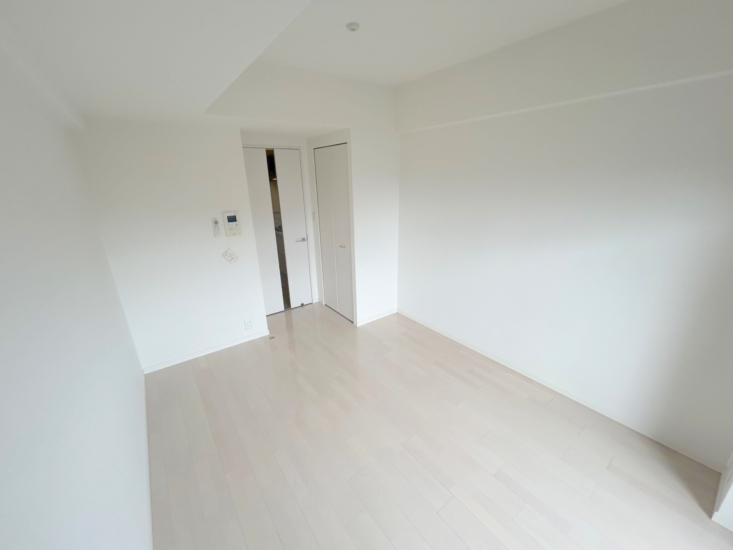 S-RESIDENCE新大阪駅前の居間・リビング