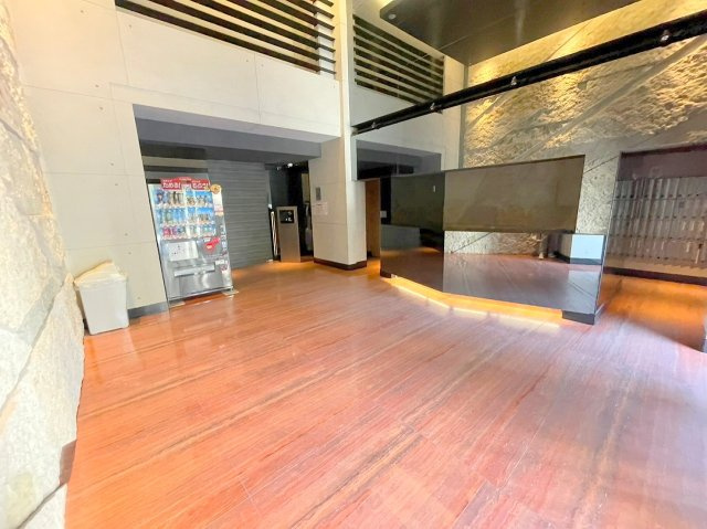 S-RESIDENCE新大阪駅前のエントランス