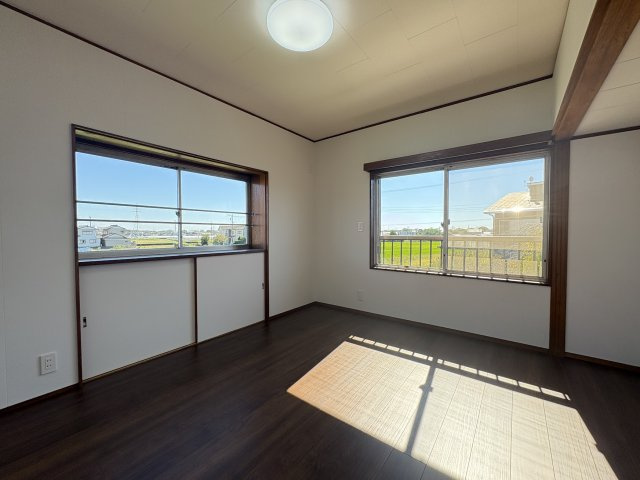 藤枝市　稲川　中古住宅　３LDKの洋室