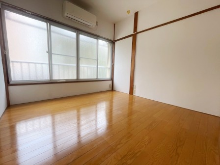 矢嶋荘の居間・リビング