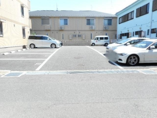 フレアの駐車場