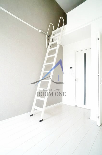 Ｂｅｌｌｅｆｏｒｅｔ菊名Ⅱの居間・リビング|洋室のお部屋です。