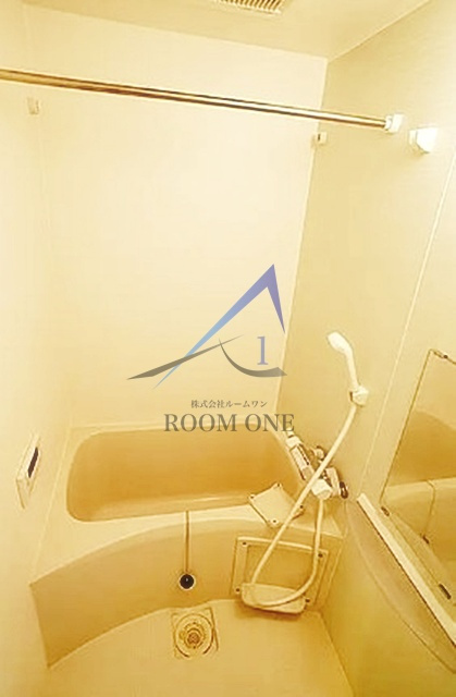 Ｂｅｌｌｅｆｏｒｅｔ菊名Ⅱの浴室|お風呂です。