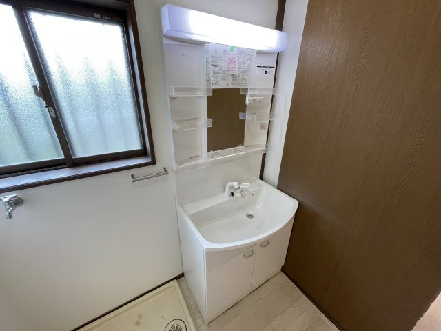 上谷新田貸家の洗面所