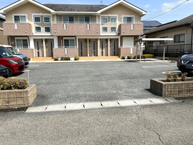 グリーンアベニュー　Ｅの駐車場