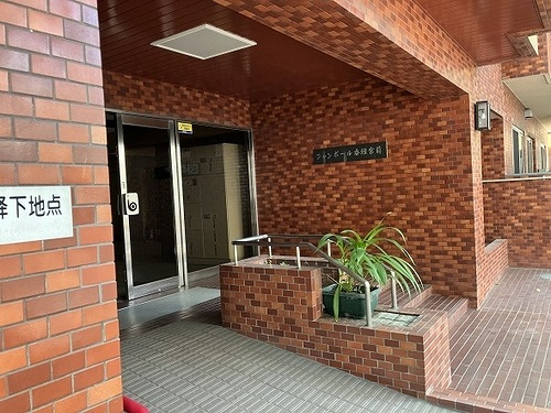 シャンボール香椎宮前のエントランス|エントランス