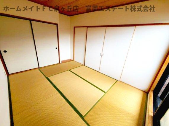 レジデンス赤阪の和室|リビングと和室の戸を閉めたとき