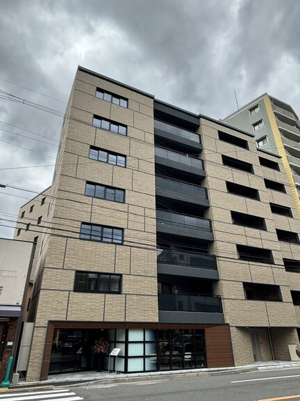 ジオ京都御所西の外観