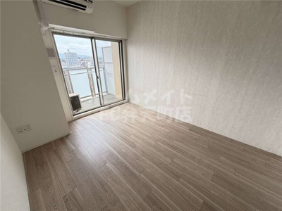 【居間・リビング】 | セレニテ九条リアン