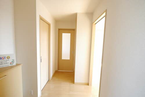 熊本市中央区出水７丁目のアパートの玄関