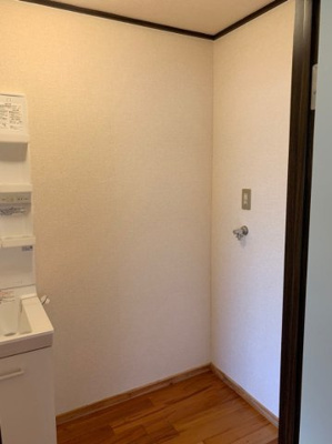 【設備】 | ユトリロ一色町 | 洗濯機置き場