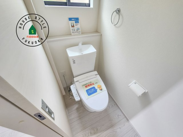 福岡市東区雁の巣1丁目第3-1棟(１号棟)の内観：施工例|温水洗浄便座を完備しております。2ヶ所にトイレがあるのは朝の慌ただしい時間も安心です。