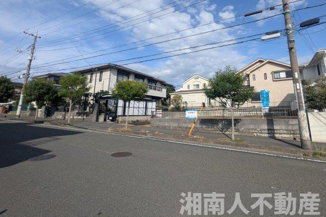 藤沢市片瀬山２丁目１０５０－１５６売地の周辺