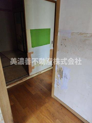 ６５８６２　岐阜市大福町中古戸建ての内装