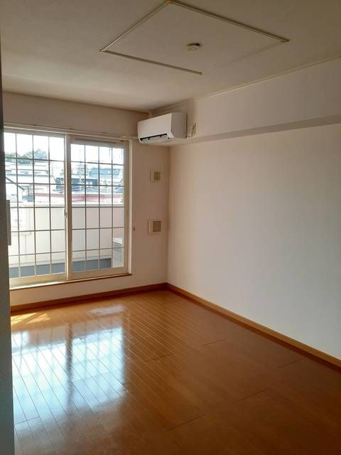 グランシス富木島の居間・リビング