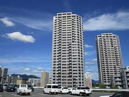 Acityタワーズウエスト・ウイング棟の外観