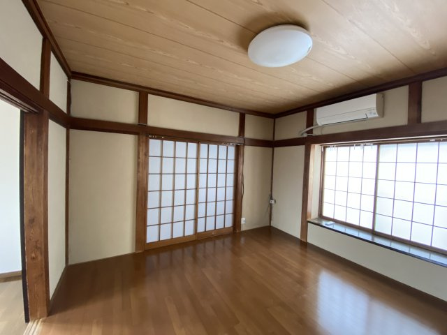 大網白里市北飯塚J邸戸建の洋室