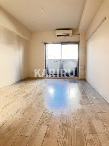 プレサンス堺筋本町駅前の居間・リビング