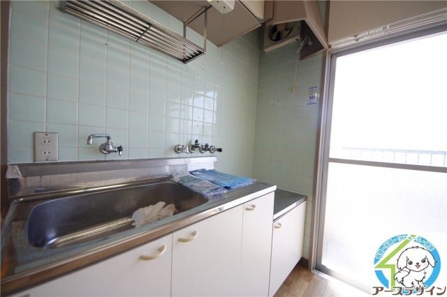 第一イワサキビルのキッチン