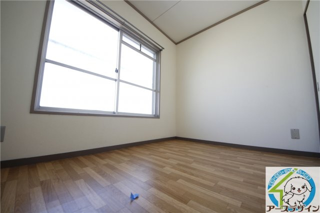 第一イワサキビルの寝室