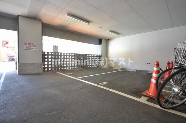 Ｔ’ｓＳＱＵＡＲＥ天神橋の駐車場