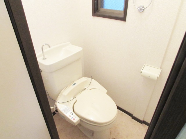 ハイツ椿園2のトイレ|落ち着いたトイレです