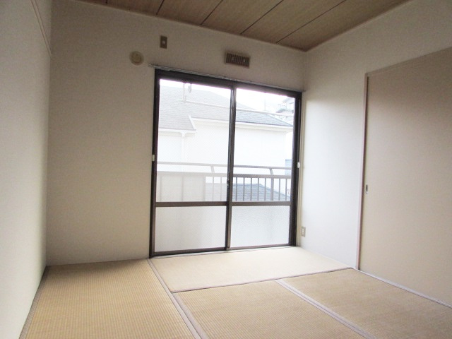 ハイツ椿園2の和室|和室がひろがる居住スペース