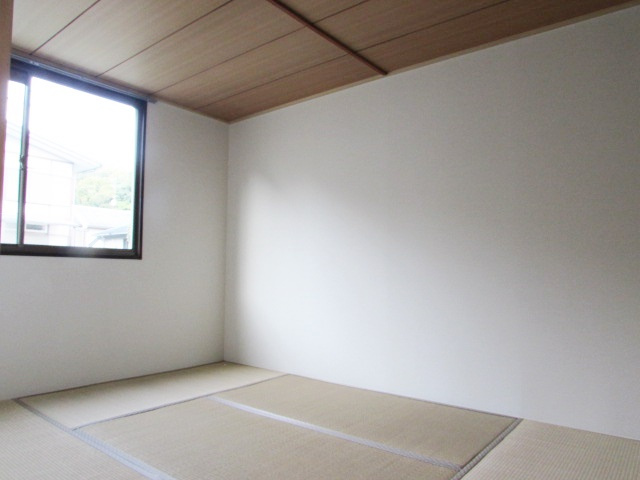 ハイツ椿園2の和室|和室です