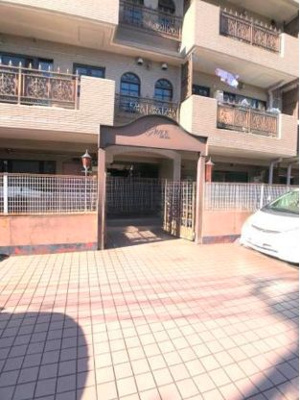 【エントランス】 | グレース目白 | 清潔なエントランスです