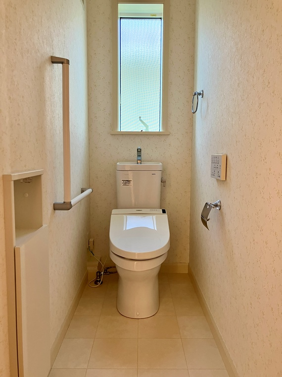 王禅寺西戸建のトイレ