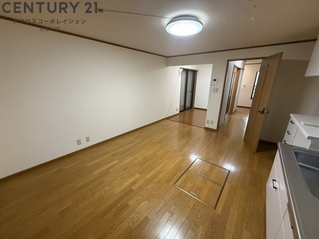 洋室14帖の大きなリビング
