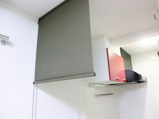 ０５ハイムⅡのその他|キッチンとの間にブラインドあり