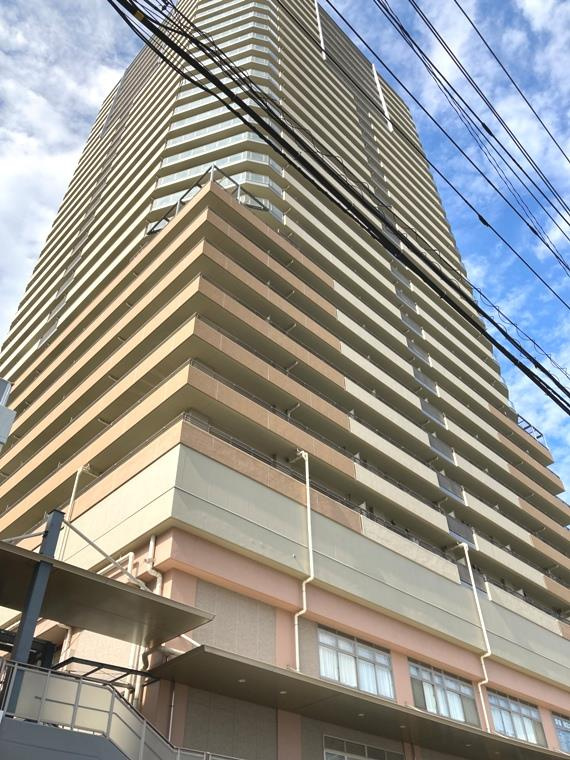 ザ・ファーストタワー