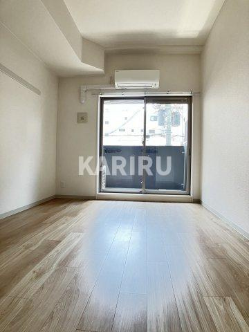 プレサンス玉造駅前の居間・リビング