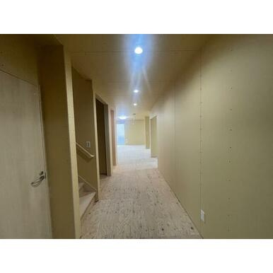 登戸貸店舗・事務所の内装