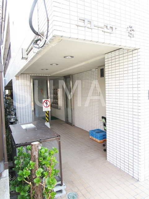 カーサ栄のエントランス|こちらから中に入ります！