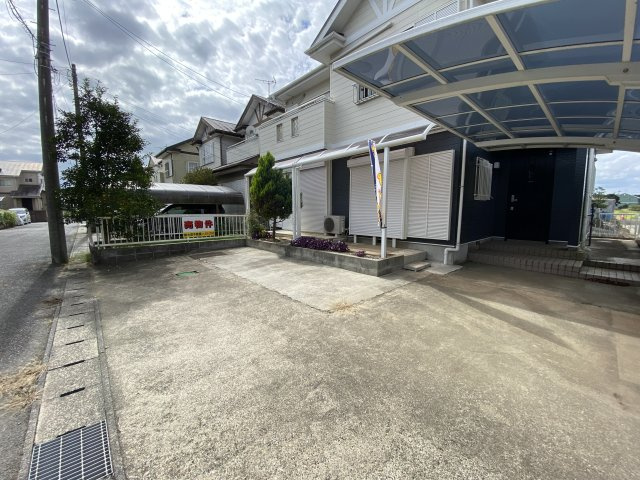 東金市北之幸谷貸家の駐車場