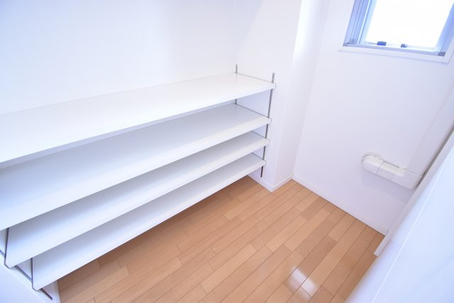 アーデンタワー北堀江の収納