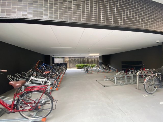 プレサンス新栄アーバンフロー　名古屋市賃貸　仲介手数料無料の駐車場