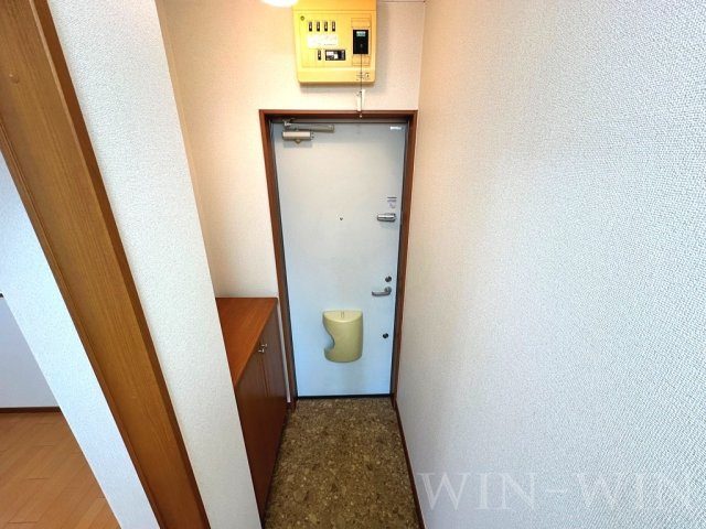 ブロードタウン神野 Ⅱ B棟の玄関