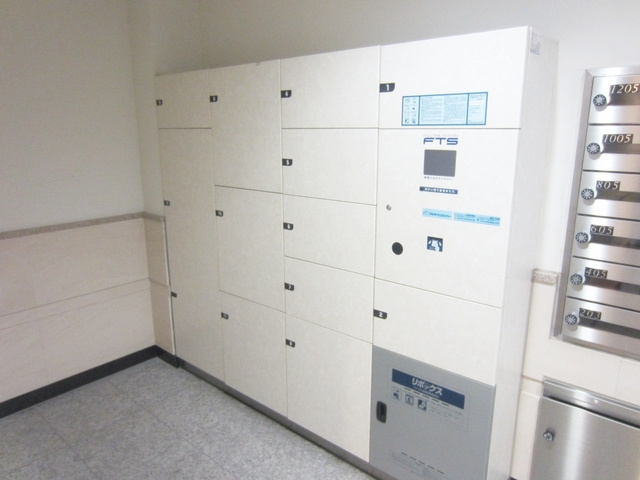 ドゥーエ東十条のその他共用部分|宅配ボックス完備でとても便利です♪