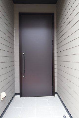 【玄関】 | 《仲介手数料無料》大宮区三橋１丁目356-3(全1戸)新築一戸建て | 撮影日 2025年9月23日 11:30 曇り