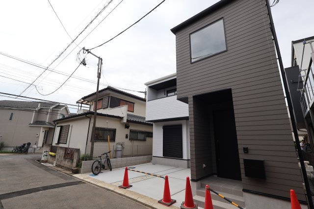 【外観】 | 《仲介手数料無料》大宮区三橋１丁目356-3(全1戸)新築一戸建て | 撮影日 2025年9月23日 11:30 曇り