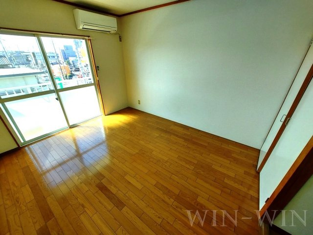 マンションMIKAWAの居間・リビング