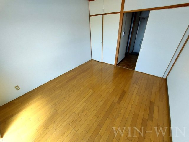 マンションMIKAWAの居間・リビング